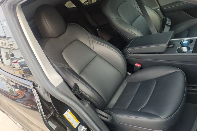 特斯拉 Model Y 2022款 改款 后轮驱动版局部细节41