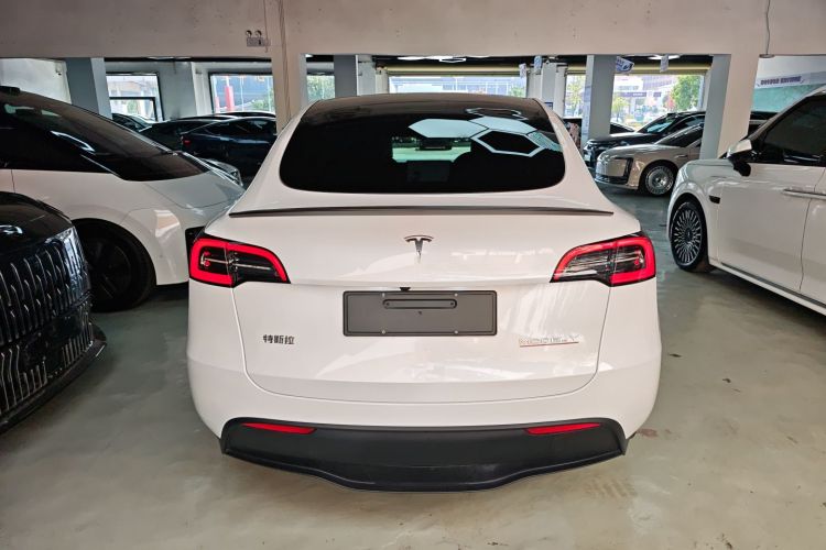 特斯拉 Model Y 2024款 Performance高性能版车身外观6