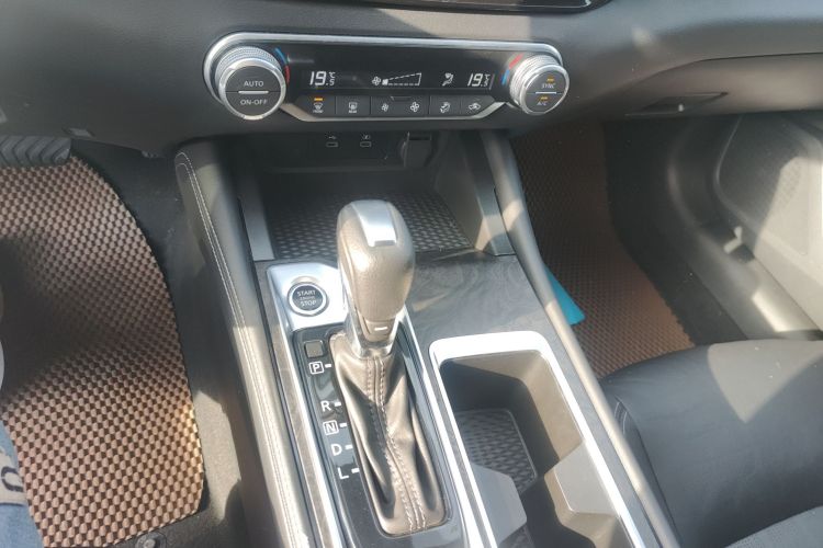 日产 天籁 2022款 2.0L XL-TLS 悦享版局部细节18