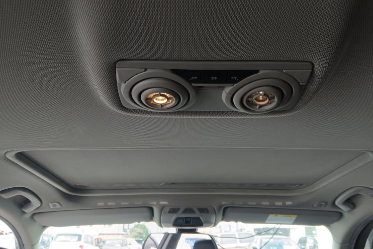 宝马3系 2018款 320Li 时尚型中控内饰22