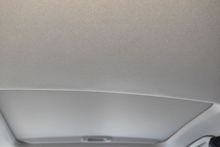 丰田C-HR 2021款 2.0L 豪华版中控内饰22