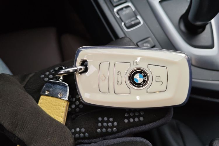 宝马3系 2019款 320Li 时尚型中控内饰11