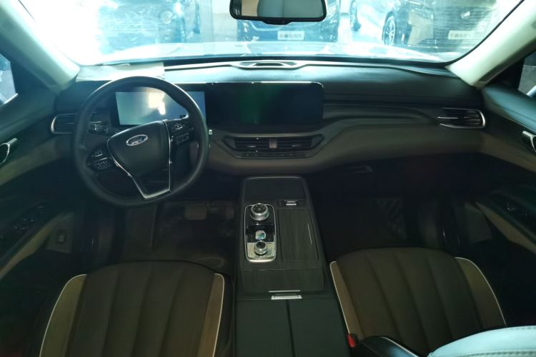 福特 领裕 2023款 EcoBoost 225 尊领型 7座（2/2/3）中控内饰12
