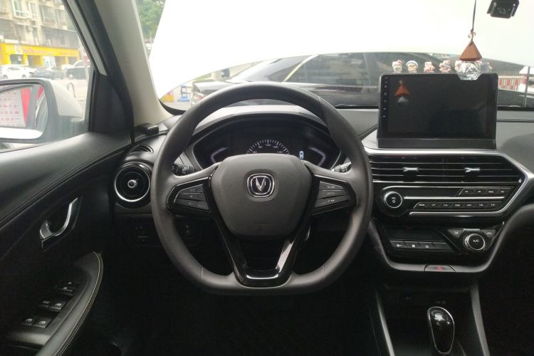 长安 悦翔 2019款 1.5L DCT 联动云版中控内饰13