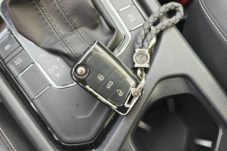 大众 途观L 2017款 330TSI 自动两驱豪华版中控内饰11