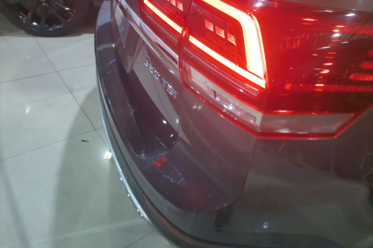 大众 途昂 2017款 380TSI 四驱舒适版车身外观9