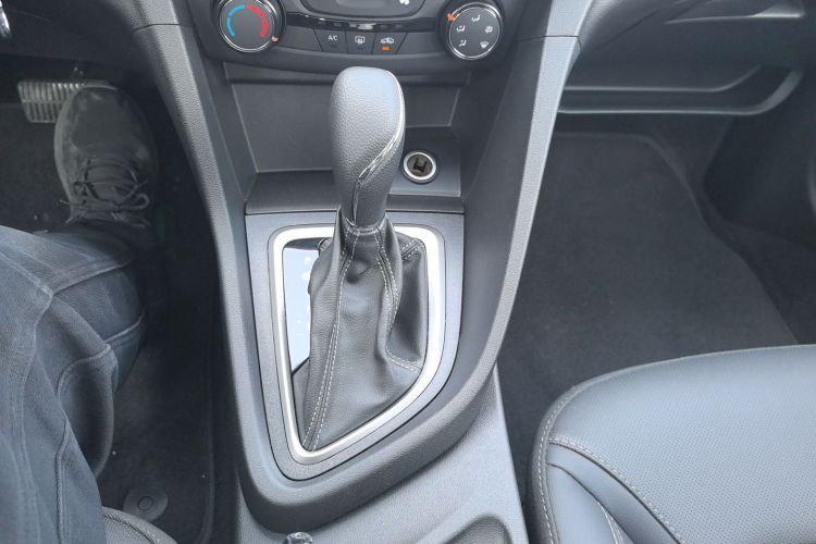 别克 英朗 2021款 改款 典范 1.5L 自动精英型中控内饰18