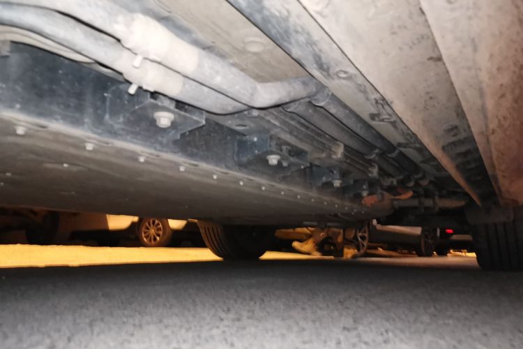 蓝电E5 PLUS 2025款 165km 长续航旅行定制版 7座局部细节9004