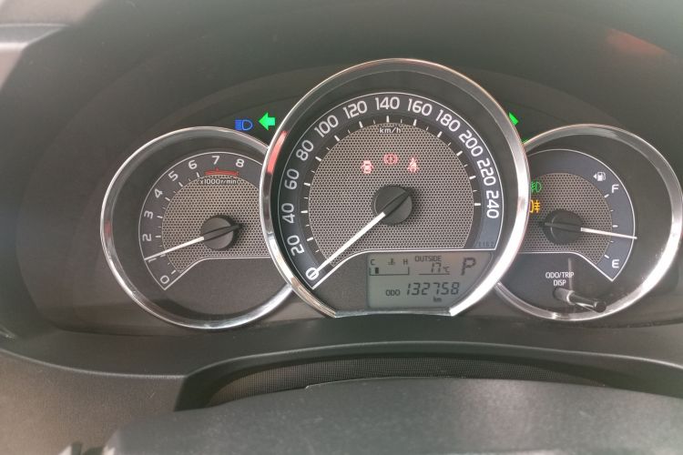 丰田 卡罗拉 2017款 1.6L CVT GL中控内饰14