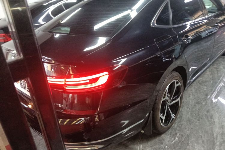 大众 帕萨特 2023款 改款 330TSI 星空精英版车身外观7