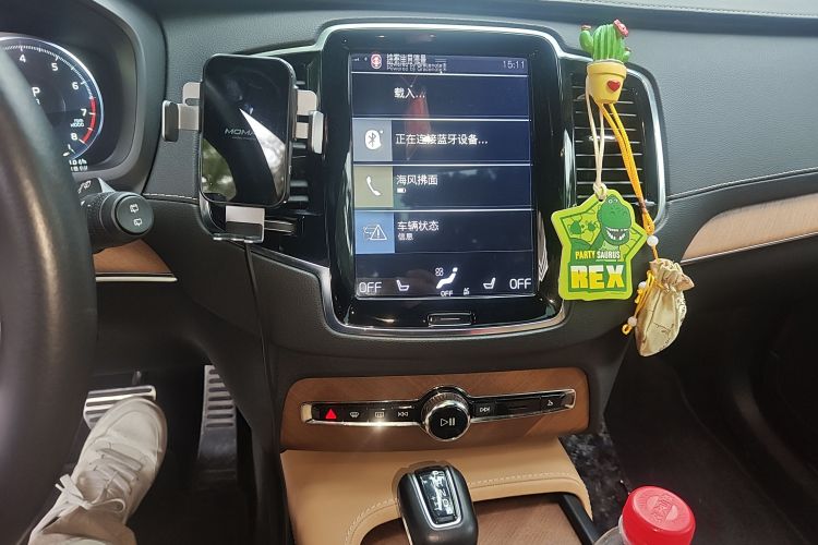 沃尔沃XC90 2018款 T6 智尊版 7座中控内饰16