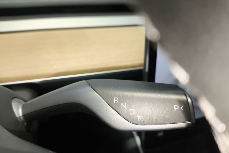 特斯拉 Model 3 2020款 标准续航后驱升级版中控内饰18