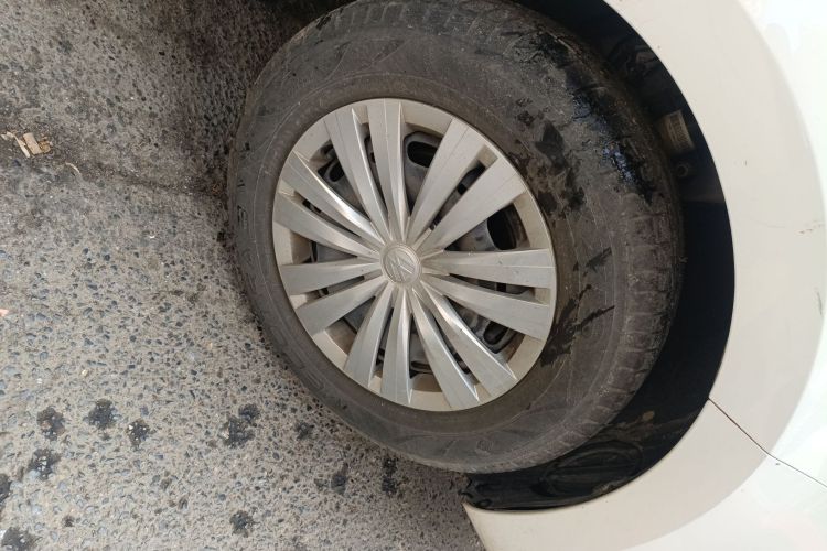 大众 桑塔纳 2018款 1.5L 自动风尚版车身外观10