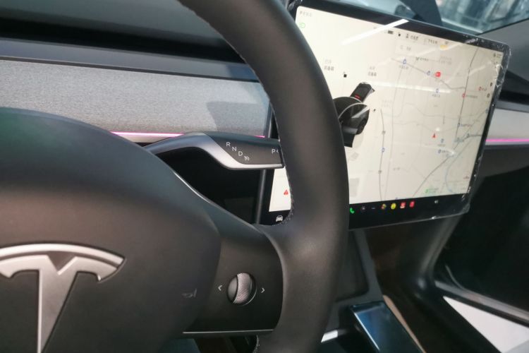 特斯拉 Model Y 2024款 后轮驱动版中控内饰18