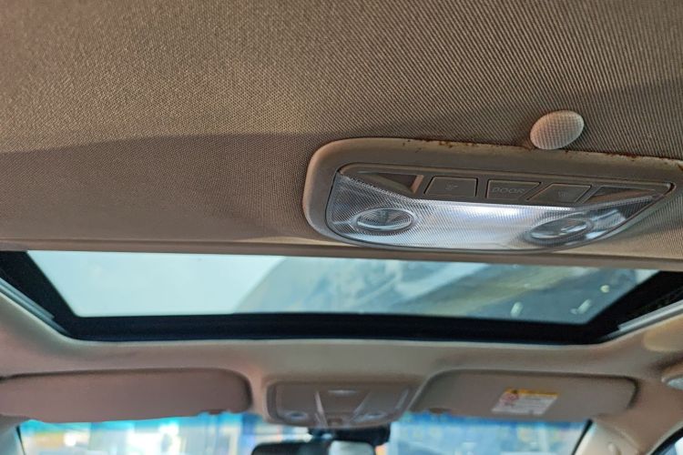 吉利汽车 帝豪 2017款 两厢RS百万款 1.5L 手动向上版中控内饰22