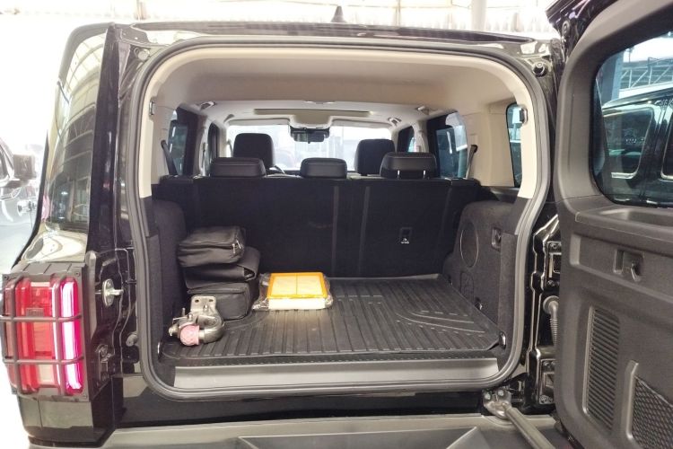 坦克300新能源 2024款 Hi4-T机舱底盘23