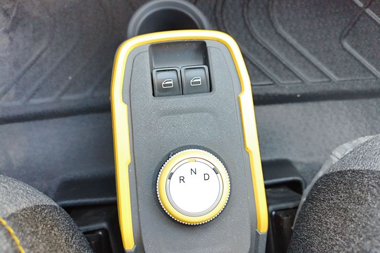 奇瑞 QQ冰淇淋 2022款 170km 圣代 三元锂中控内饰18