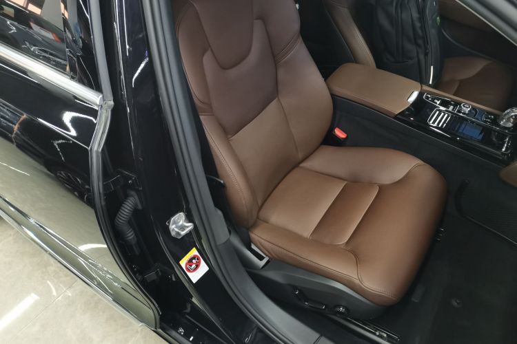 沃尔沃S90新能源 2019款 T8 E驱混动 智雅版 国V局部细节41