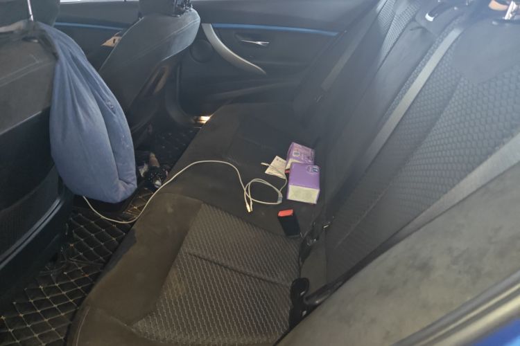 宝马3系 2018款 320i M运动套装中控内饰21