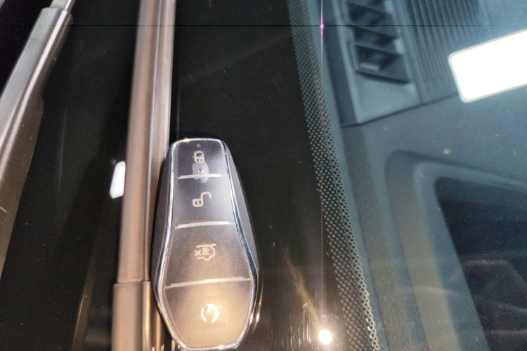 比亚迪 唐新能源 2022款 DM-p 215KM 四驱旗舰型中控内饰11