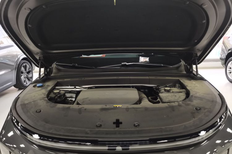 理想汽车 理想L6 2024款 Pro机舱底盘24