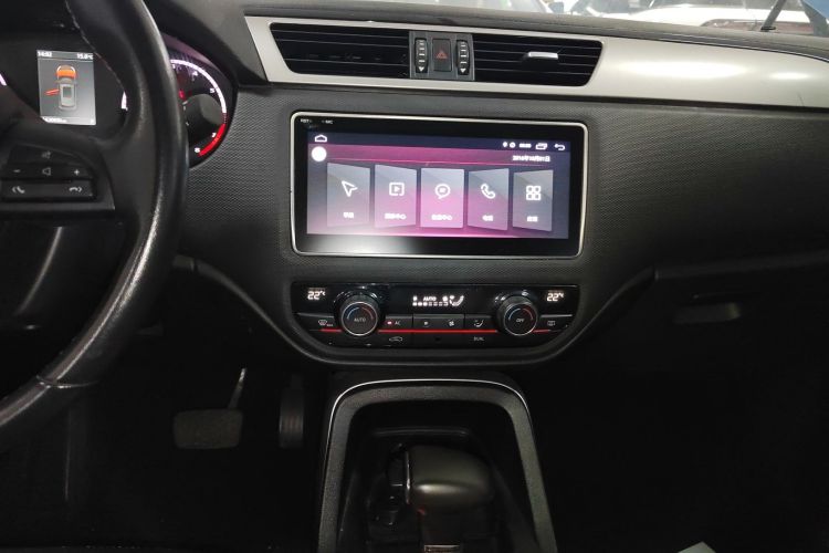 观致5 2018款 改款 1.6T 自动尊贵型中控内饰16