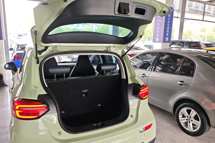 零跑汽车 零跑T03 2022款 耀金版局部细节23