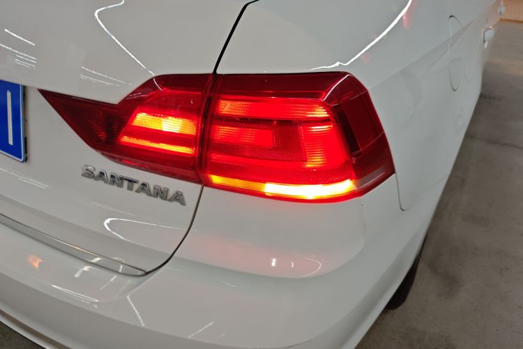 大众 桑塔纳 2018款 1.5L 自动风尚版车身外观6006