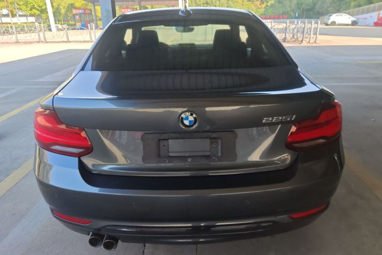 宝马2系(进口) 2019款 225i 运动设计套装车身外观6