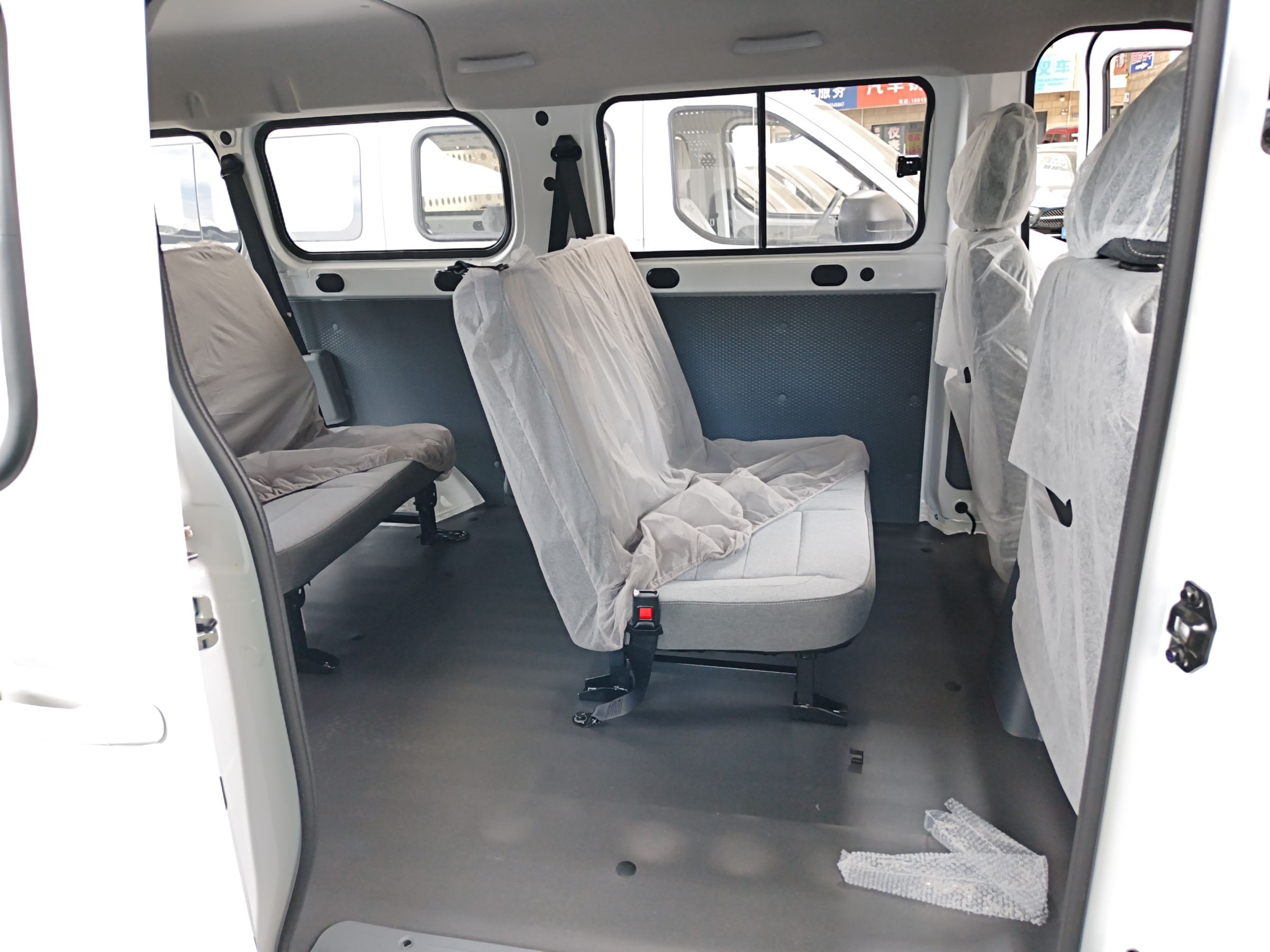 五菱汽车 五菱扬光 2024款 300KM 舒适型客车版 75kW