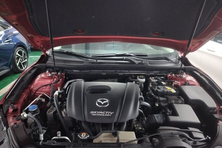 马自达3 昂克赛拉 2019款 云控版 三厢 1.5L 自动豪华型 国VI机舱底盘24