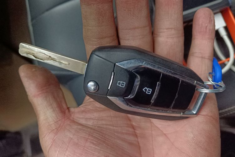 上汽大通MAXUS 大通G20 2023款 改款 ES 2.0T 汽油自动超值版中控内饰11