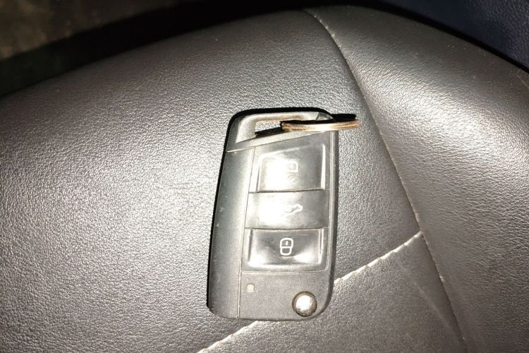 大众 朗逸 2023款 新锐 1.5L 自动新逸版中控内饰11