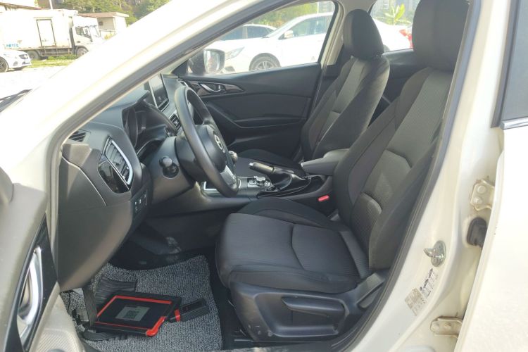 马自达3 昂克赛拉 2016款 三厢 1.5L 手动舒适型局部细节19