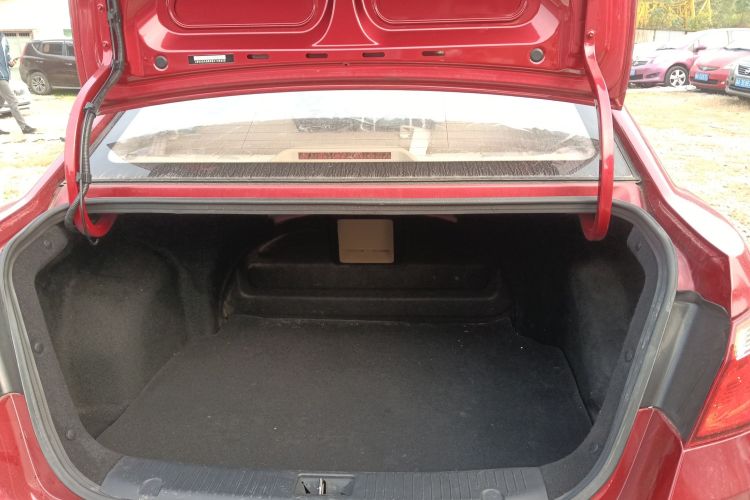 长安 逸动 2014款 1.6L 自动豪华型机舱底盘23