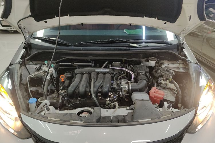 本田 飞度 2023款 1.5L CVT潮享版机舱底盘24