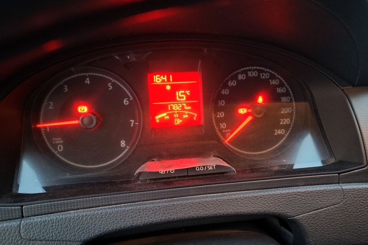 大众 桑塔纳 2021款 1.5L 手动风尚版中控内饰15