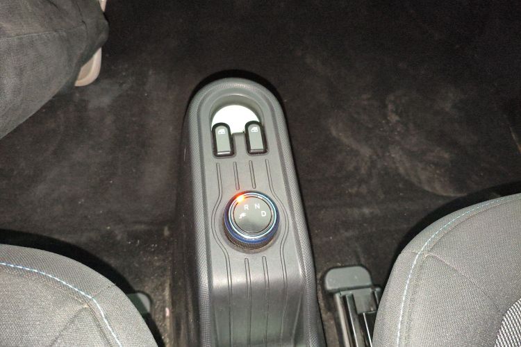 五菱汽车 宏光MINIEV 2020款 自在款 磷酸铁锂中控内饰18