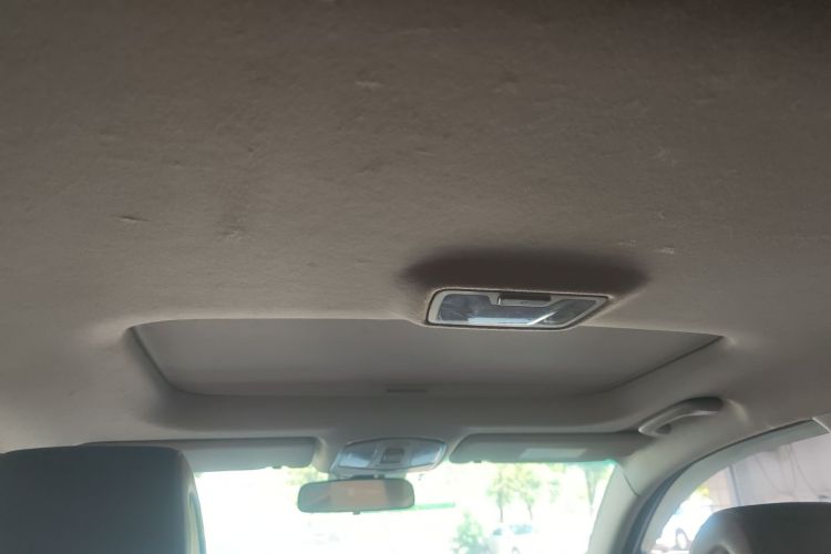 现代 途胜 2015款 1.6T 双离合两驱智能型局部细节22