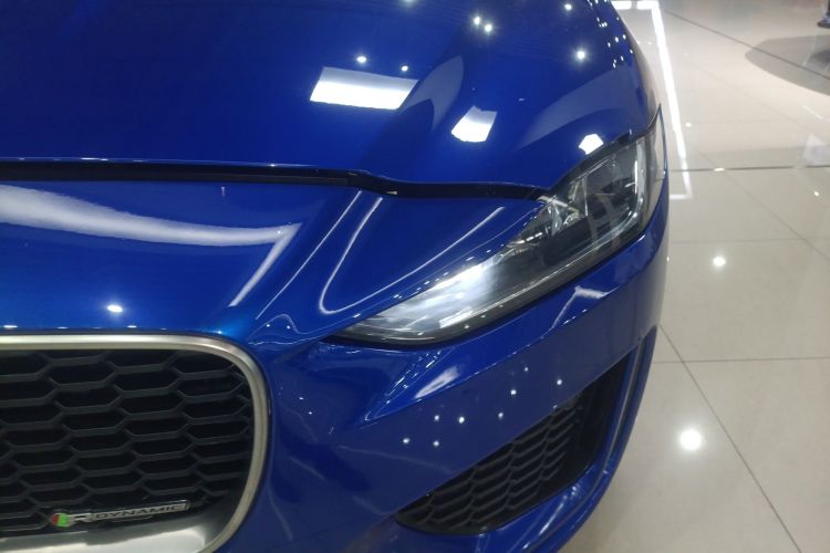 捷豹XEL 2020款 2.0T 200PS R-DYNAMIC 青春运动版局部细节36