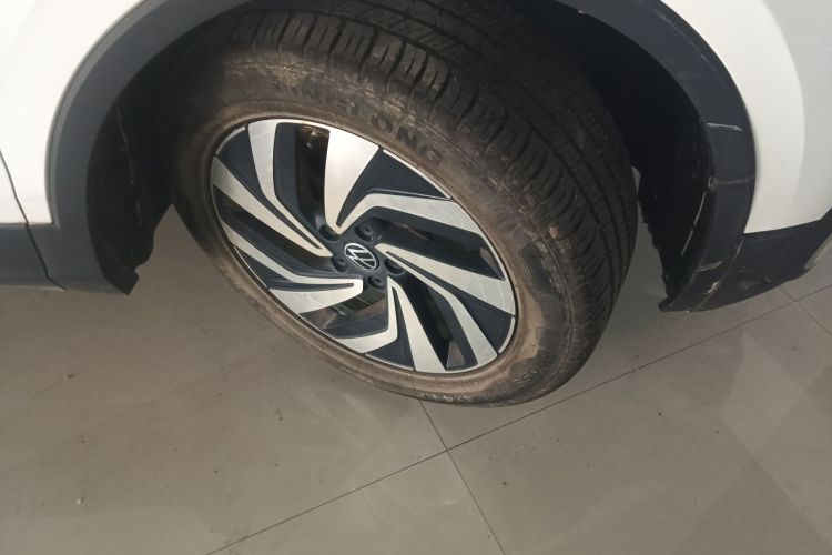 大众 途观L 2022款 330TSI 自动两驱舒享版车身外观6007