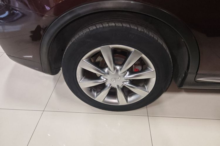 英菲尼迪QX50 2015款 2.5L 舒适版车身外观6001