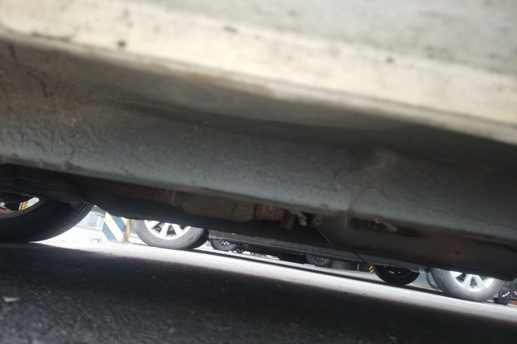 吉利汽车 帝豪 2016款 三厢 1.5L CVT向上版局部细节9004