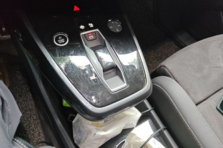 奥迪Q4 e-tron 2023款 40 e-tron 创境版中控内饰18