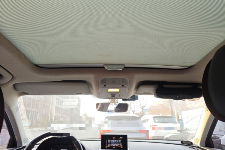 奥迪A3 2016款 Sportback 35 TFSI 领英型中控内饰22