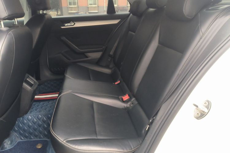 大众 凌渡 2021款 230TSI DSG风尚版中控内饰21