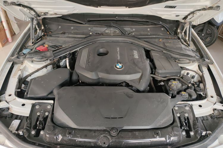 宝马3系 2018款 320Li 时尚型机舱底盘24