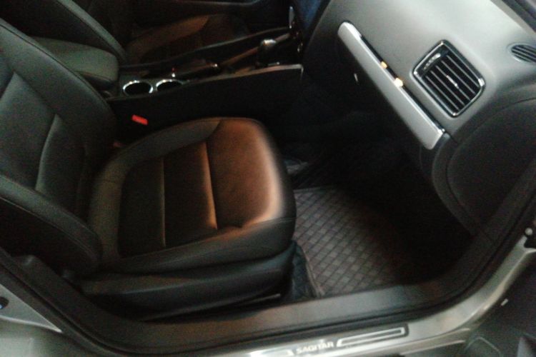 大众 速腾 2018款 1.6L 自动舒适型局部细节41