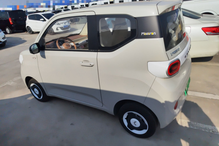 五菱汽车 宏光MINIEV 2024款 第三代 215km 青春版车身外观4