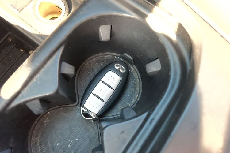 英菲尼迪QX50 2018款 2.0T 四驱菁英版中控内饰11